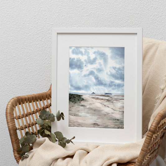 Reproduction encadrée d'une aquarelle du Bec d'Andaine, avec une vue sur le Mont-Saint-Michel, réalisée par l'artiste normande Emma de Morel.