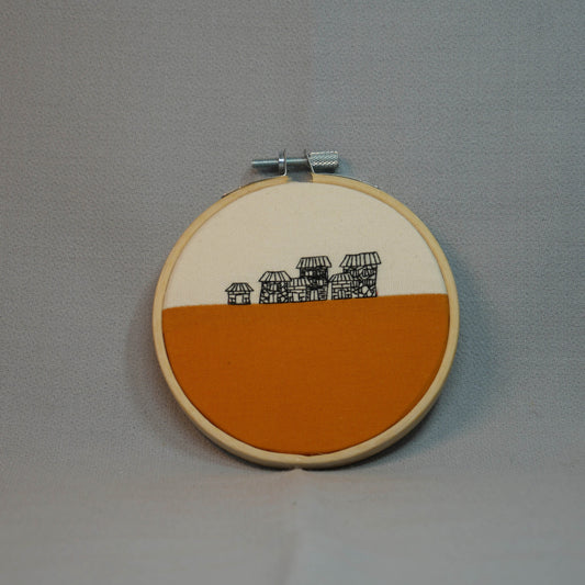 Petite broderie "Maisons de pierre"